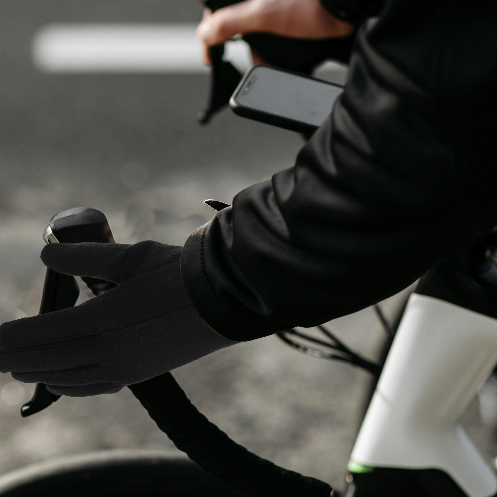 Zwarte L-fit dames skihandscho - Winter Glove Insulated recensie en prijs